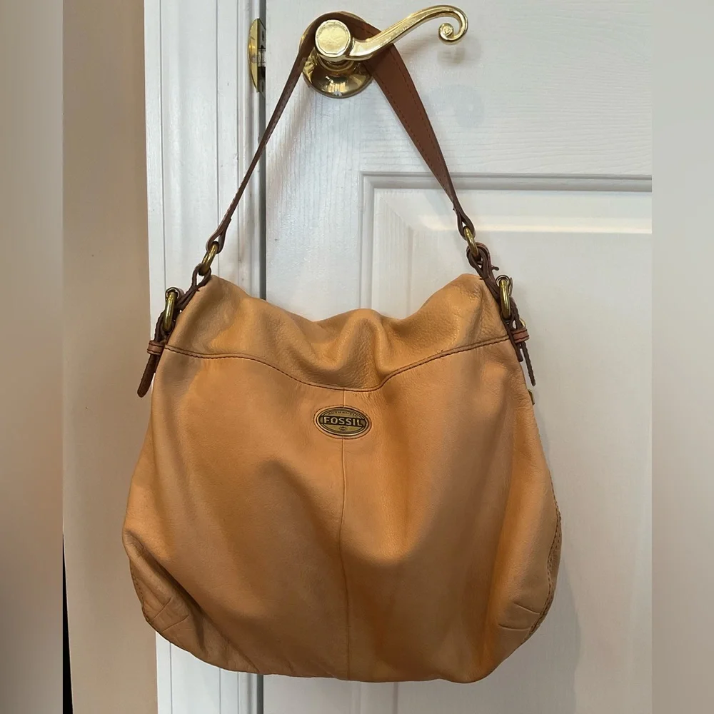 FOR @Esthetician14   ❌ Fossil Leather Shoulder Bag Purse